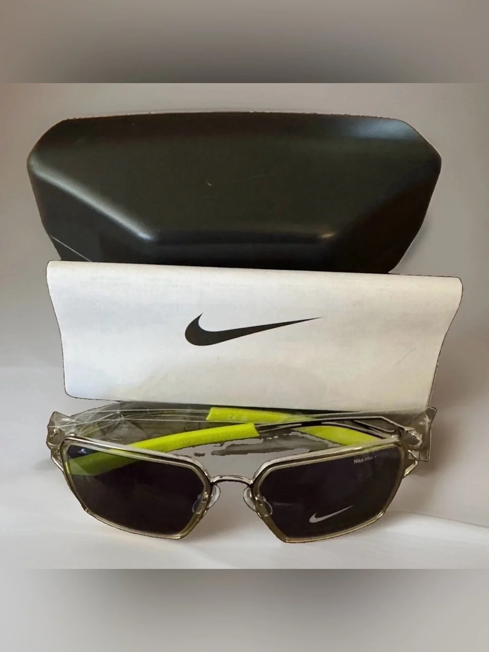 ⚡️Nike Max+ Veil Prism EV24049 Silver Yellow Blue Sunglasses New in Box!⚡️